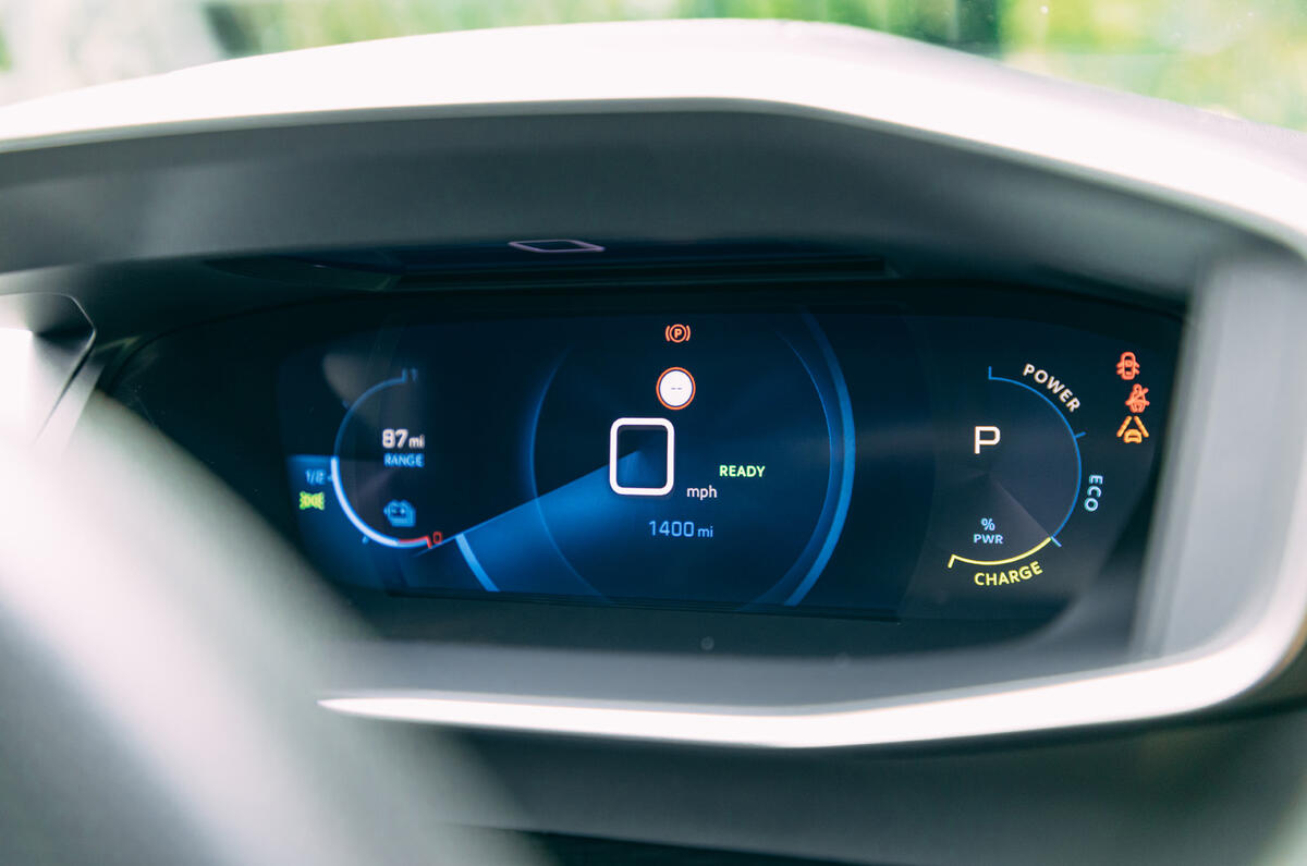Peugeot e-2008 2020 road test review - instruments