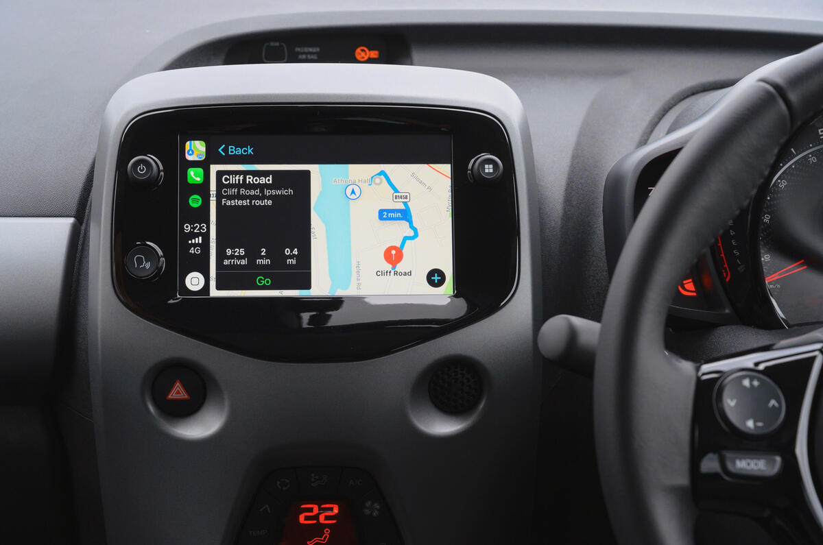 12 Toyota Aygo 2019 UK RT infotainment 12 Toyota Aygo 2019 UK RT infotainment