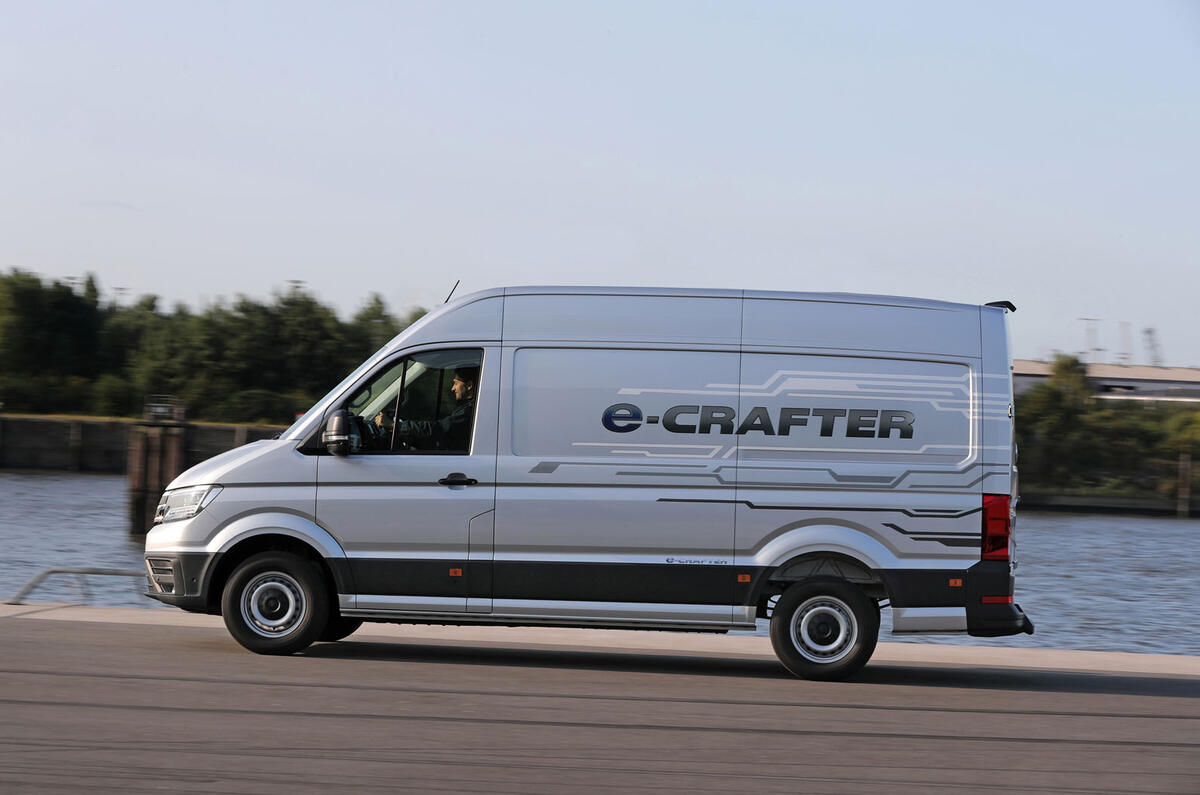 Volkswagen e-Crafter 2018 review - on the road left
