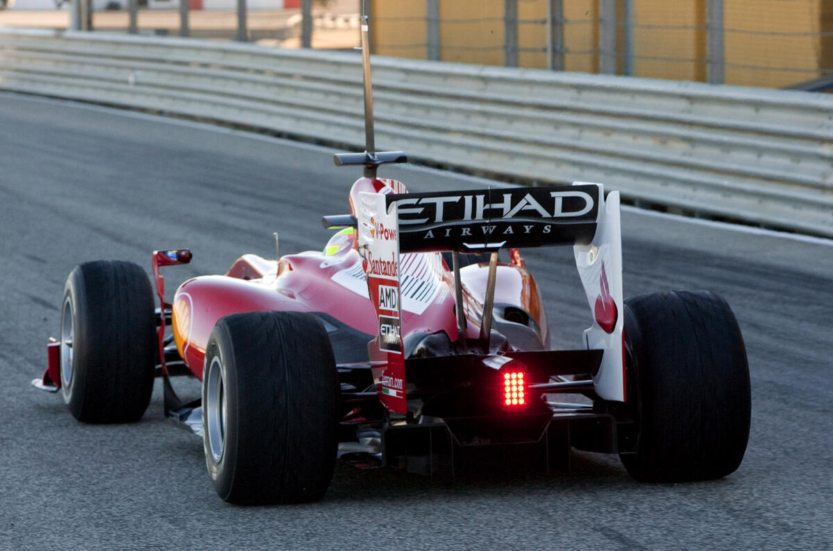 F1 testing in Valencia: pics