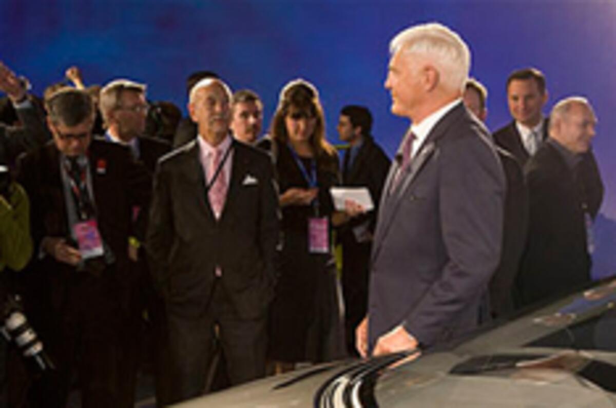 Bob Lutz may stay on at GM