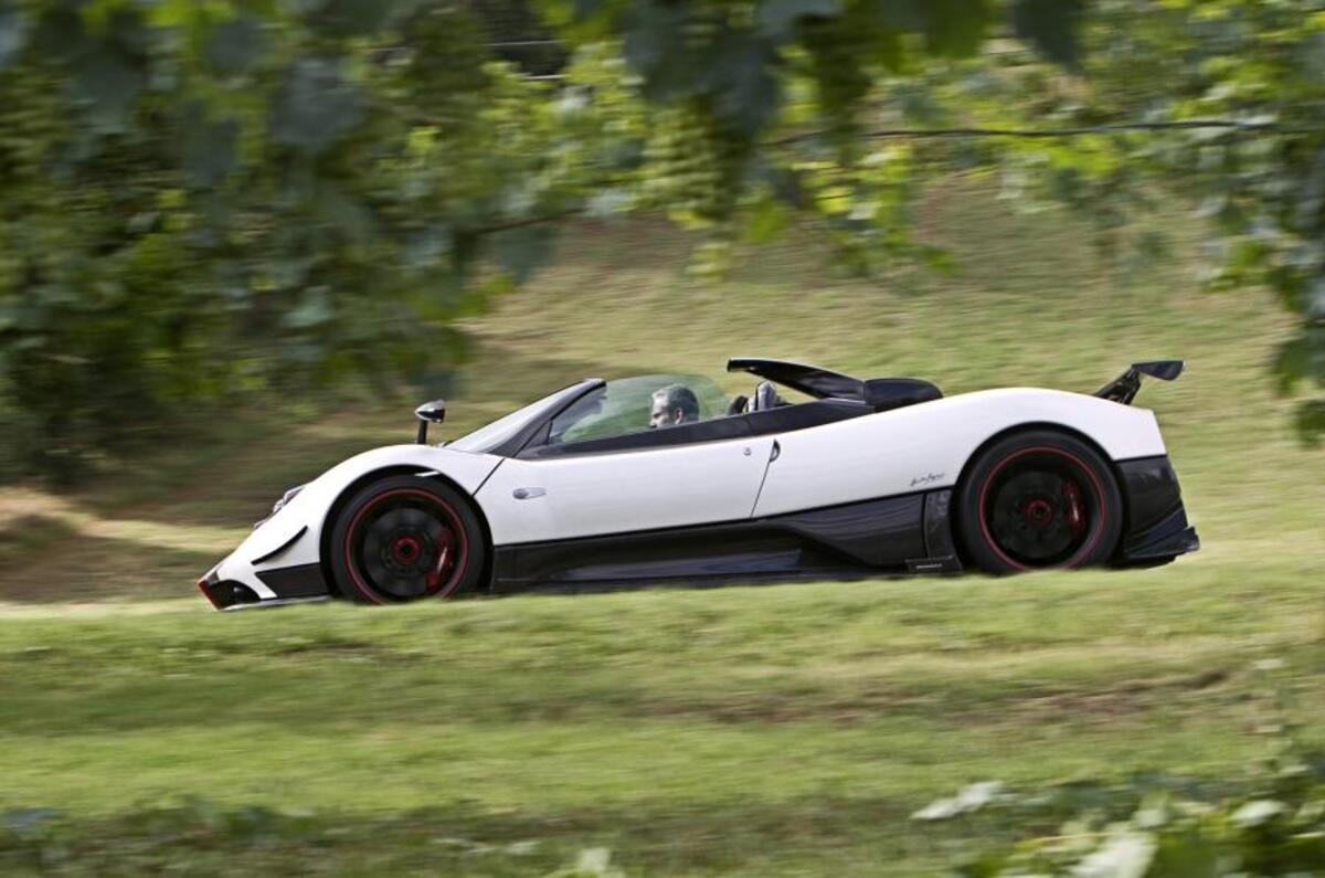 Pagani Zonda Cinque side profile