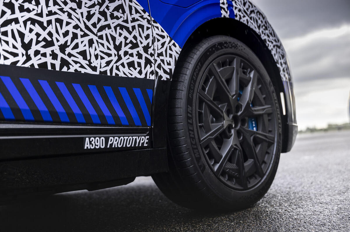 12 Alpine A390 prototype