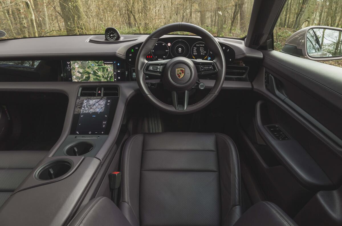 12 Porsche Taycan RWD straightdash