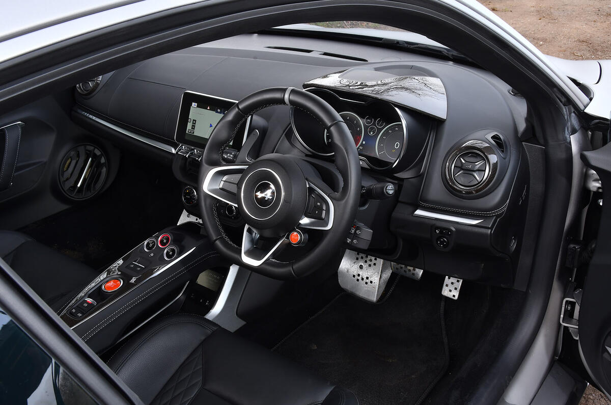 13 Alpine A110 Legende GT 2022 RT dashboard