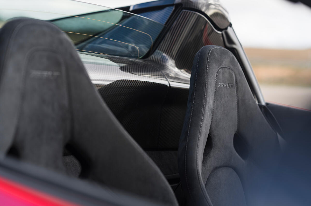 13 McLaren 765LT spider 2021 first drive review seats