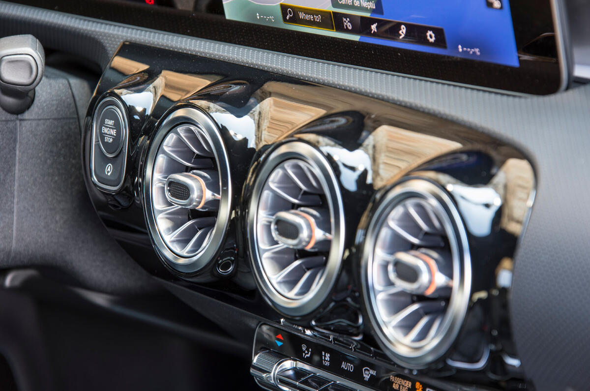Mercedes-AMG A35 2018 review - air vents