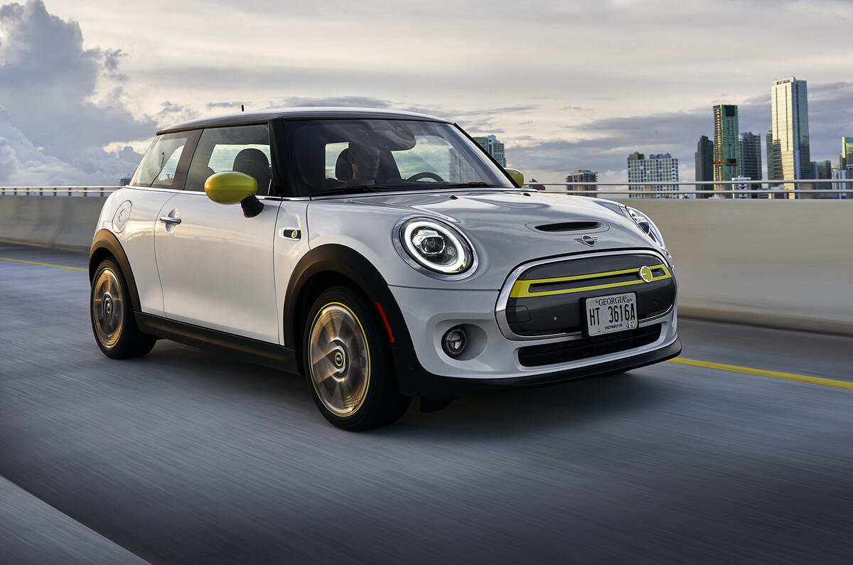 Mini Electric 2020 road test review - on the road front Mini Electric 2020 road test review - on the road front