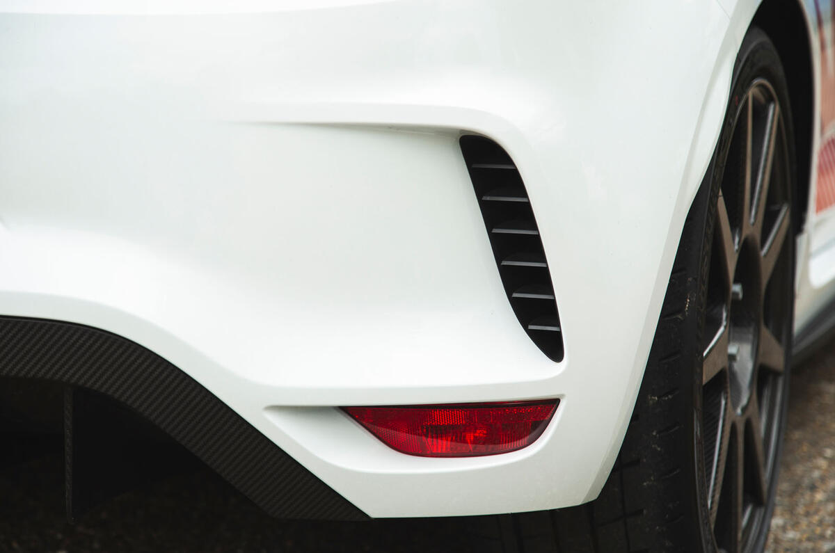 Renault Megane RS Trophy-R 2019 road test review - rear air ducts