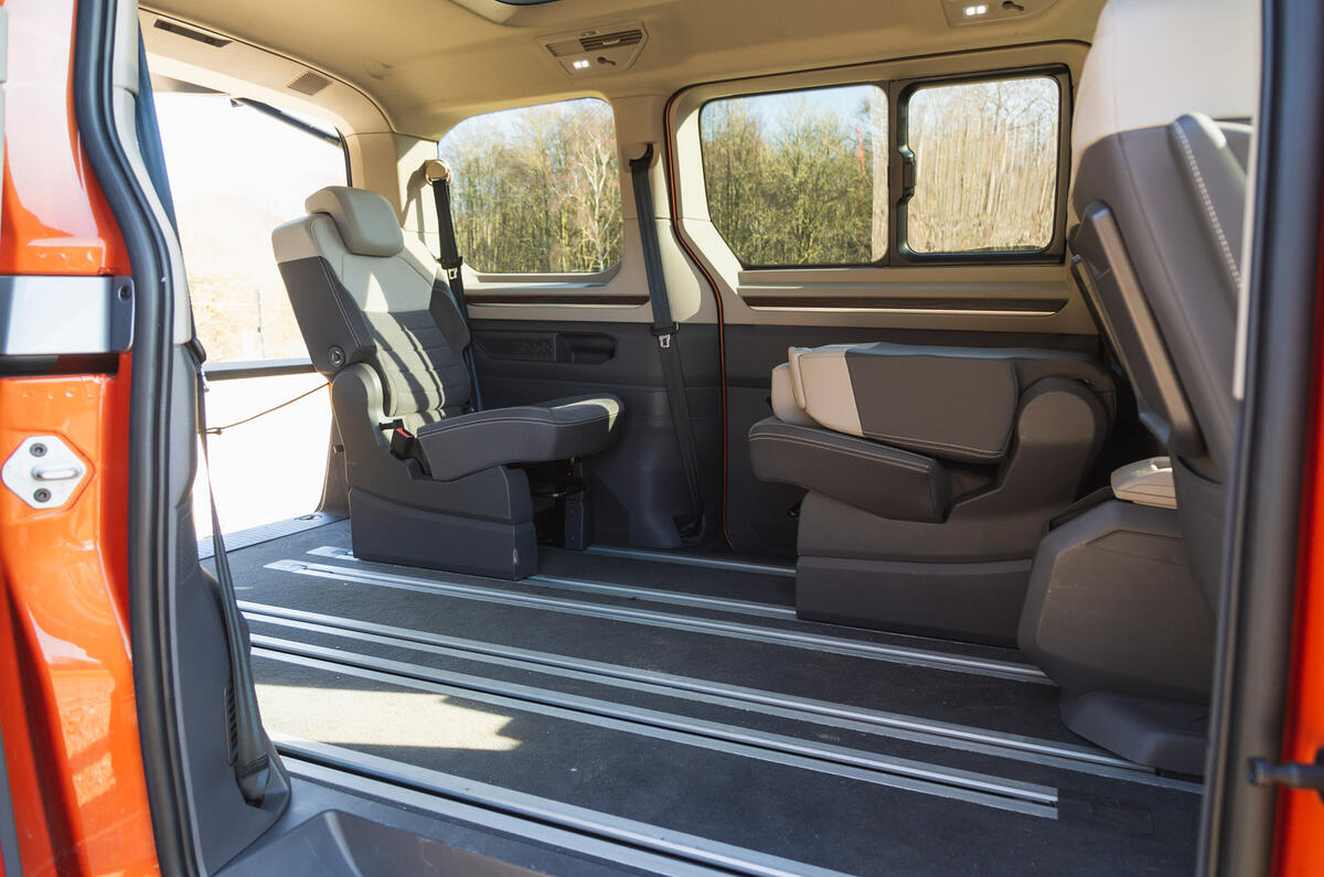 13 Volkswagen Multivan RT 2023 rear seats 2