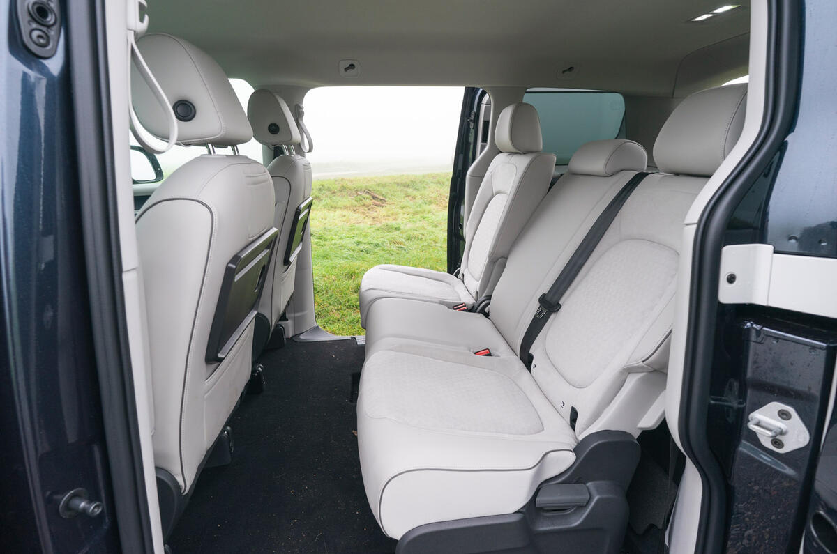 13 VW ID Buzz RT 2023 rear seats