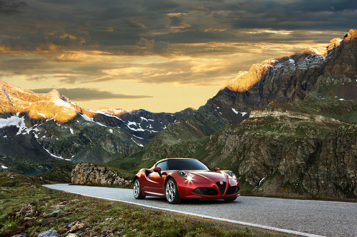 no title Alfa Romeo 4C spotted track testing