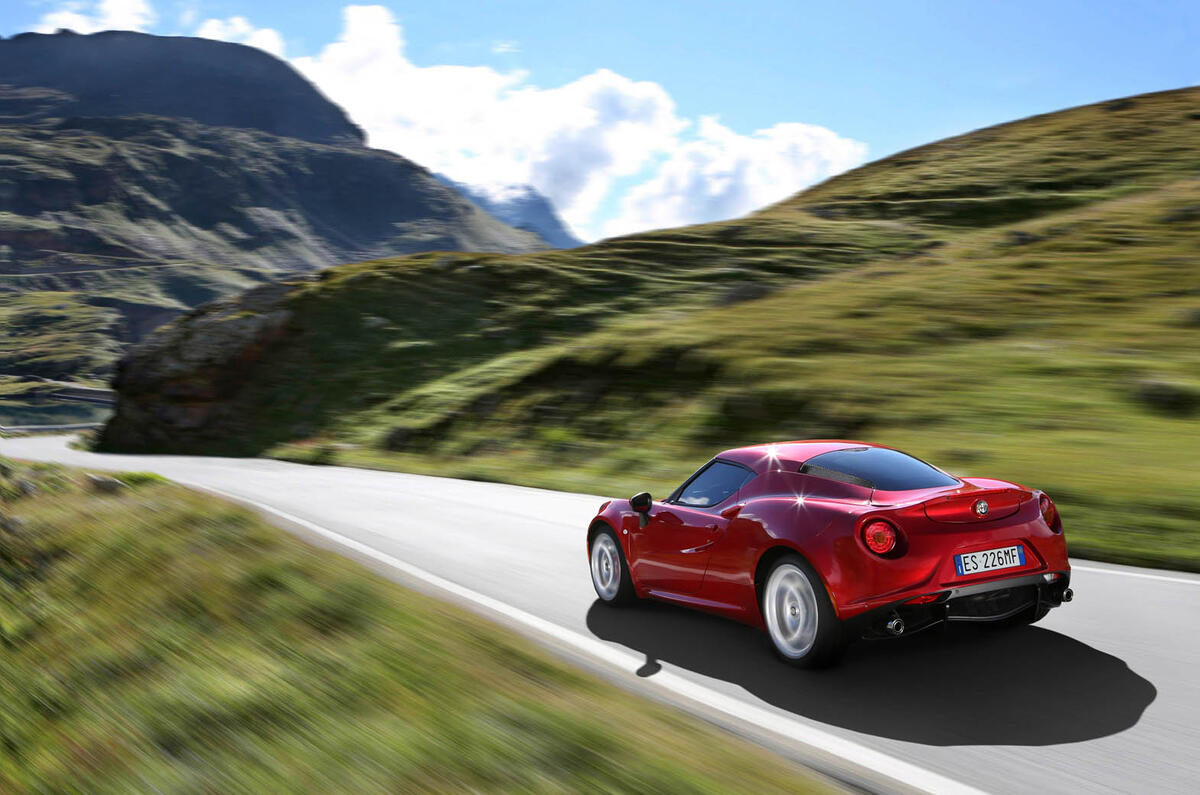no title Alfa Romeo 4C spotted track testing