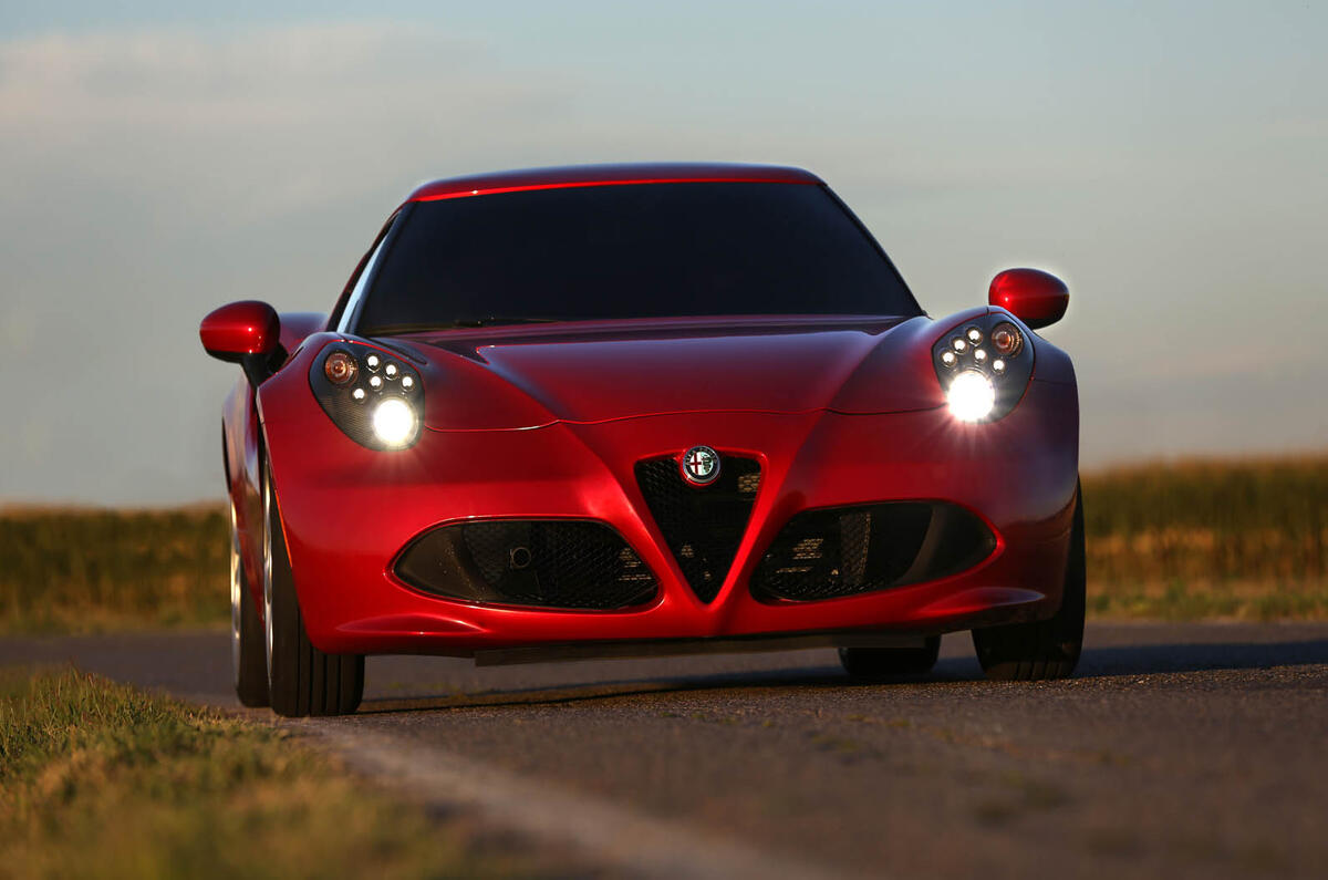 no title Alfa Romeo 4C spotted track testing