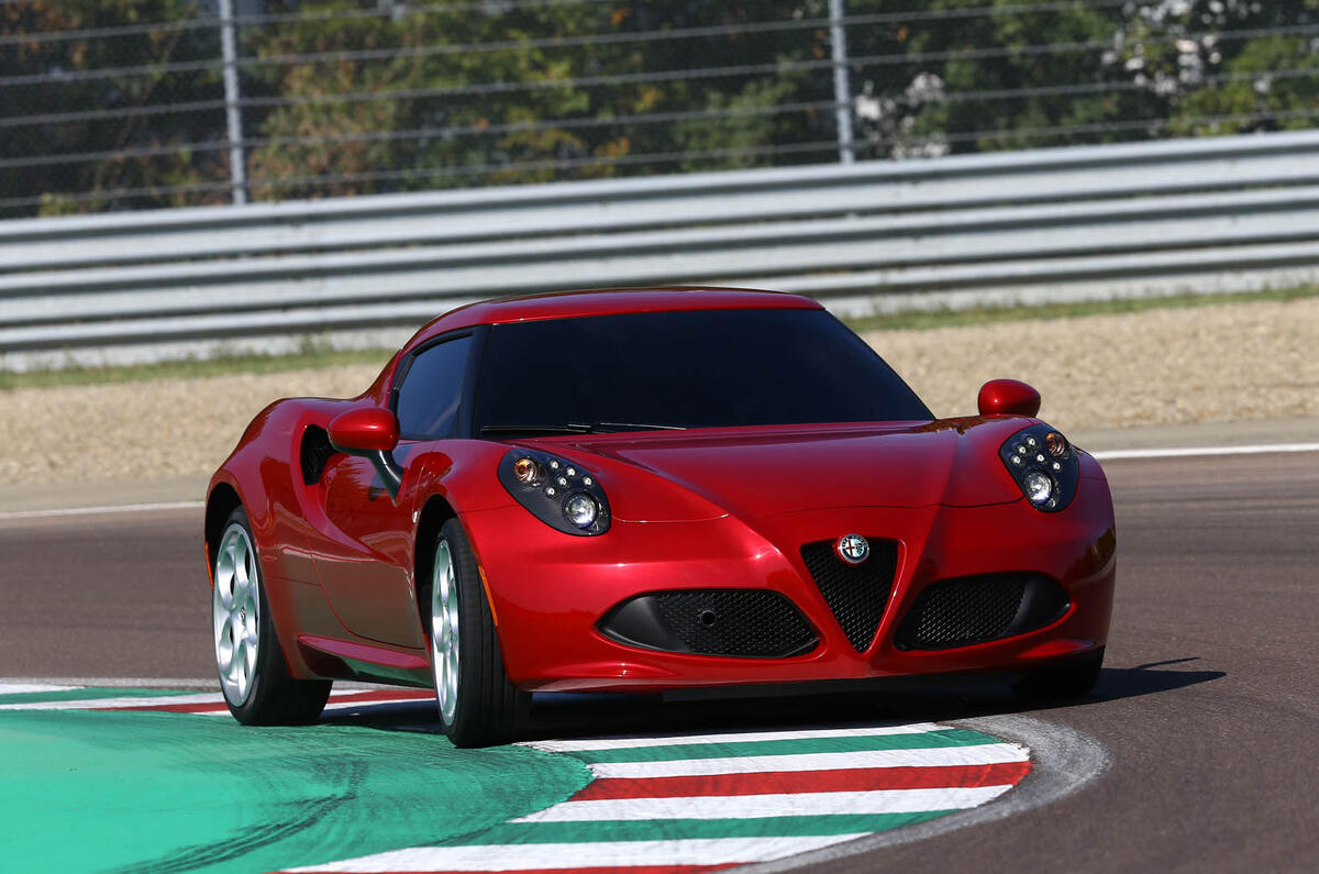 no title Alfa Romeo 4C spotted track testing