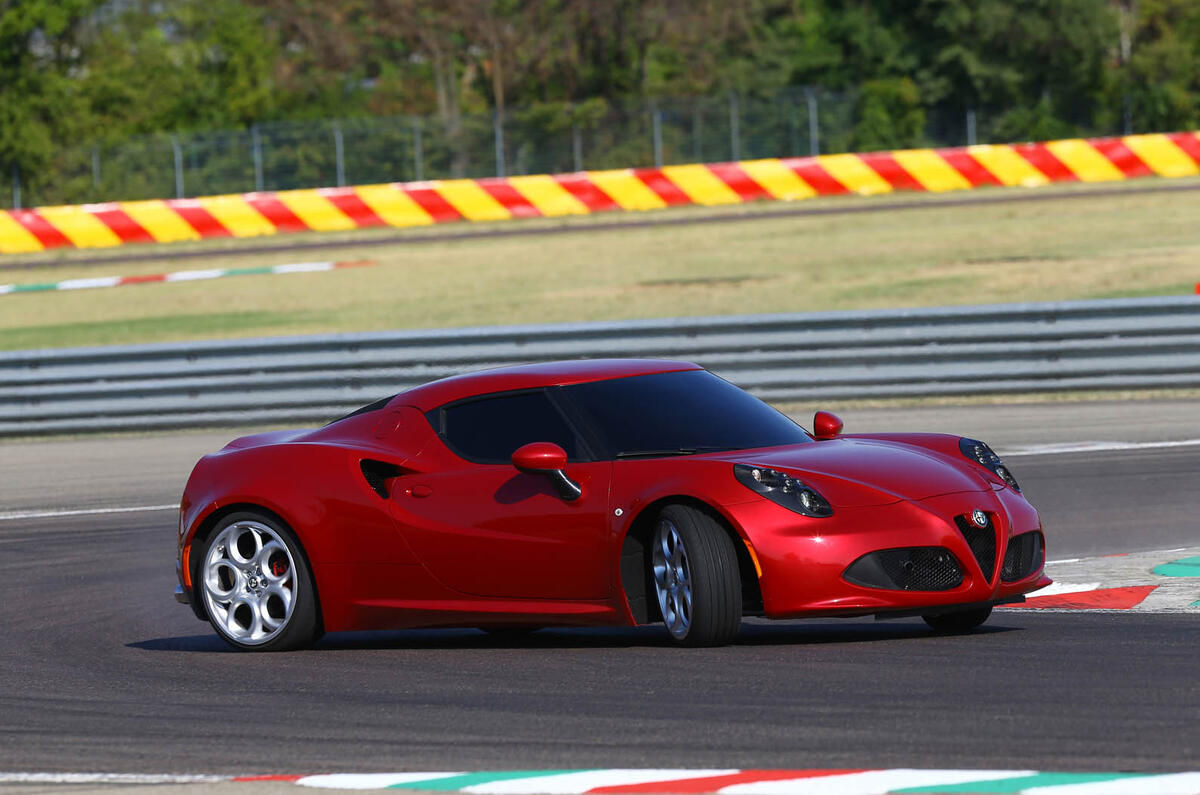 no title Alfa Romeo 4C spotted track testing
