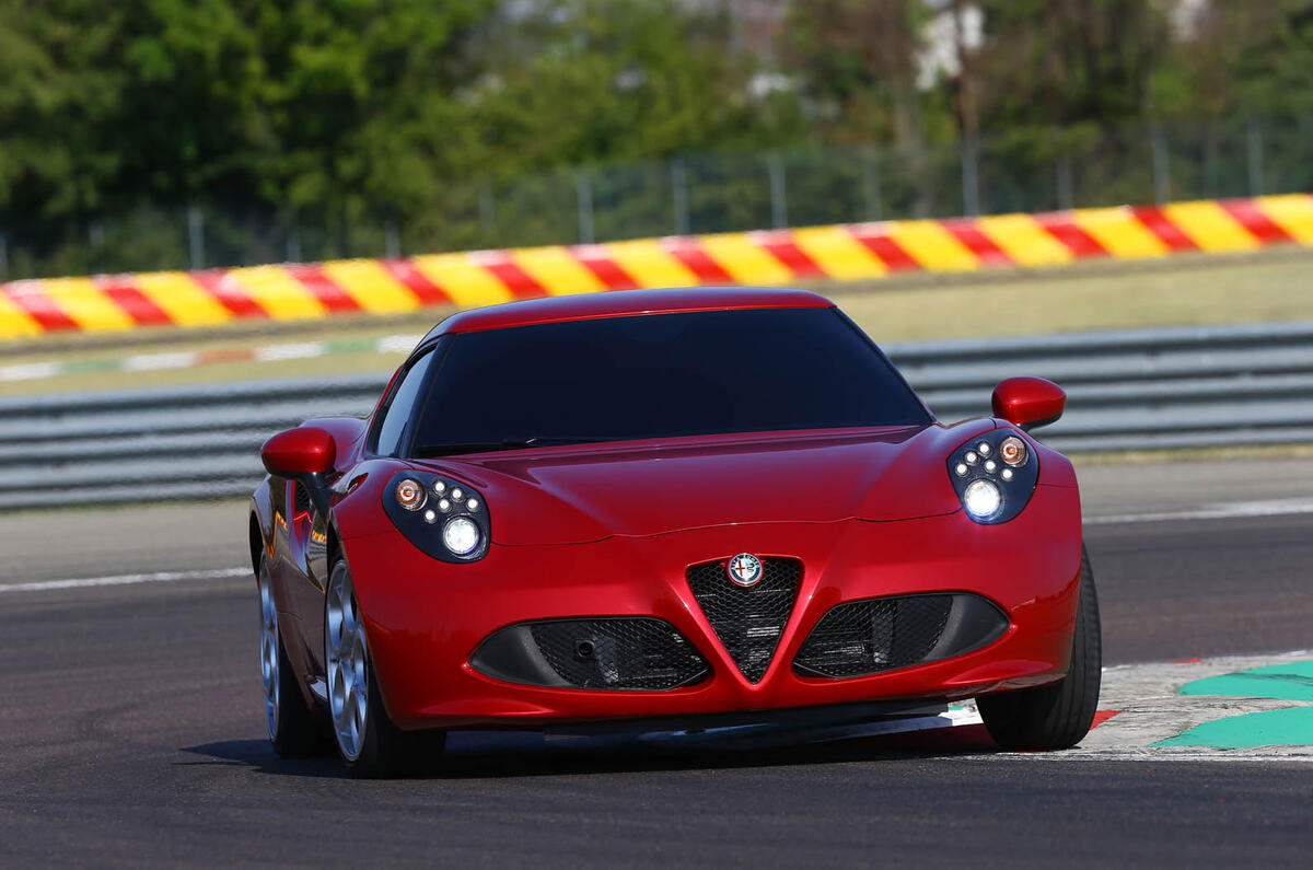 no title Alfa Romeo 4C spotted track testing