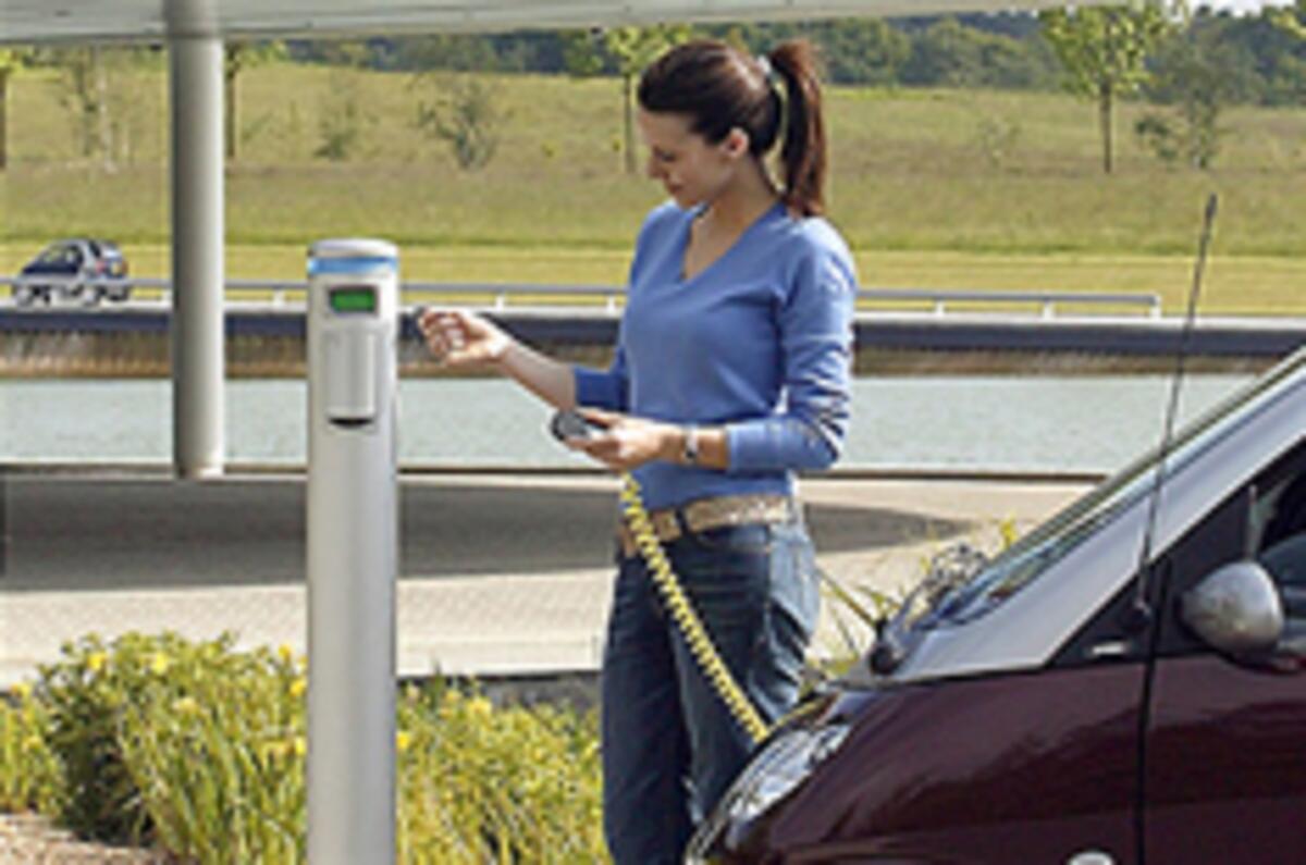 UK to 'lead world on electric cars'