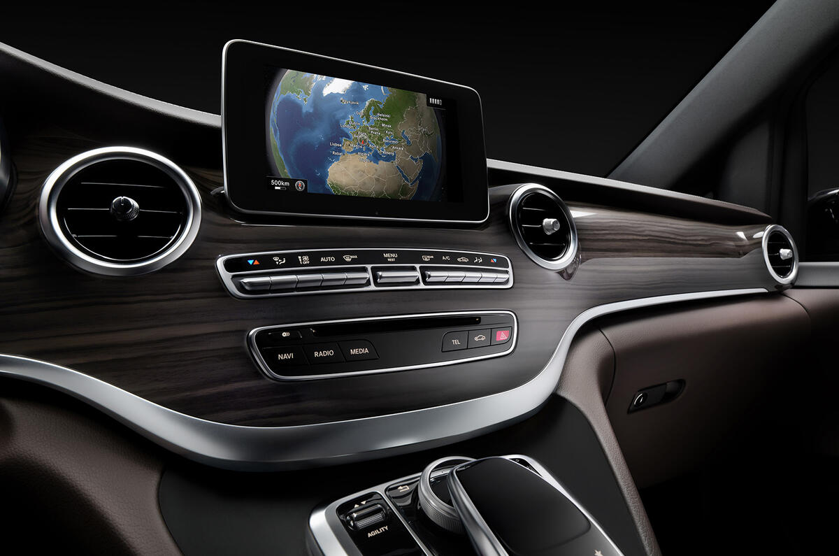 no title Mercedes-Benz V-class revealed