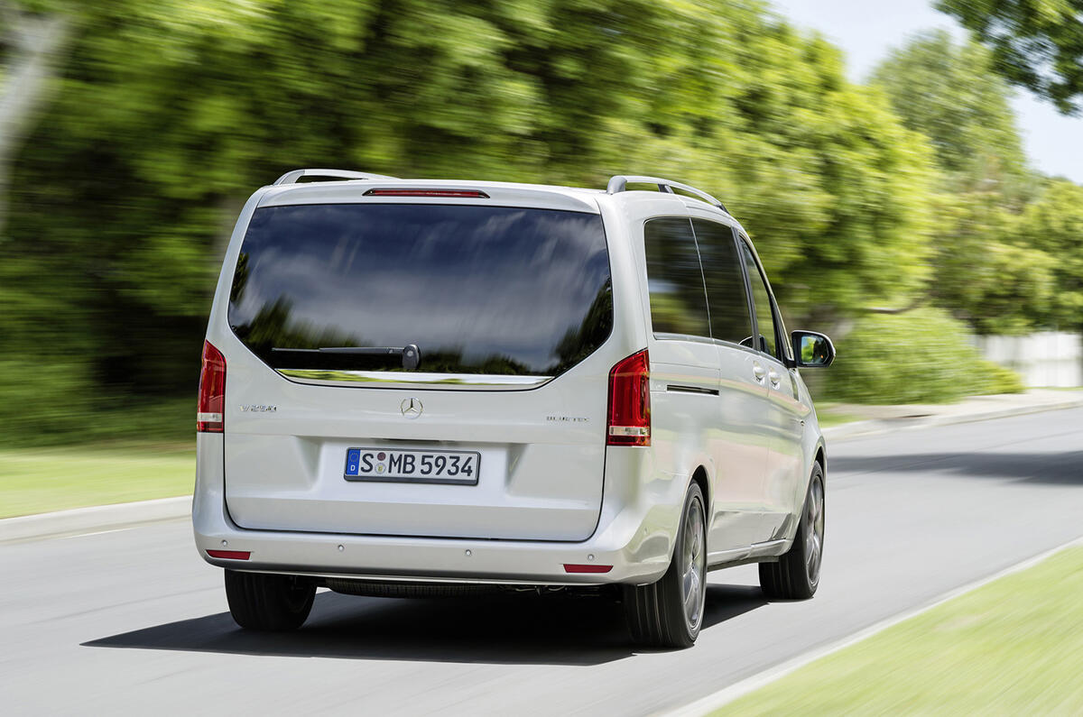 Mercedes V-class revealed