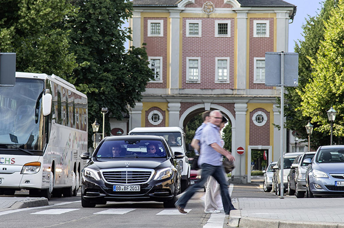 no title Mercedes vows to launch autonomous car this decade