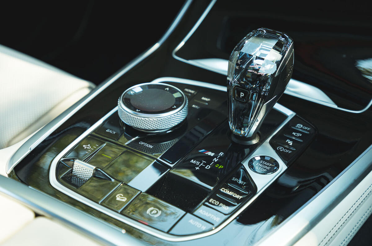 BMW X7 2020 road test review - centre console