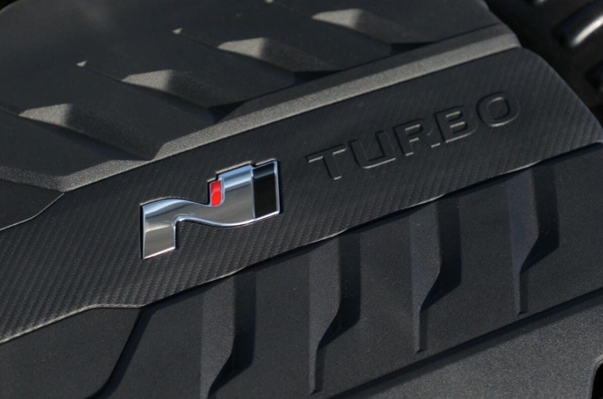 Hyundai Veloster N 2018 review - engine