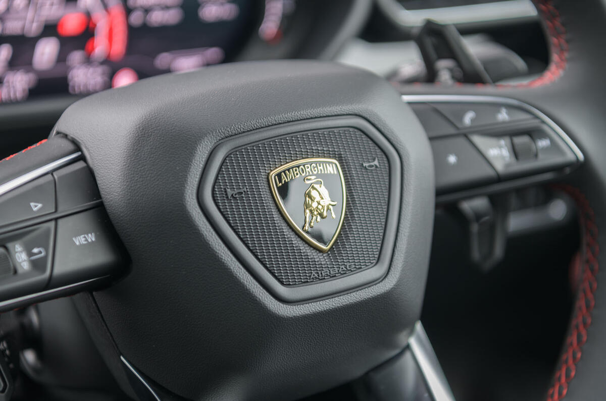 Lamborghini Urus 2019 road test review - steering wheel