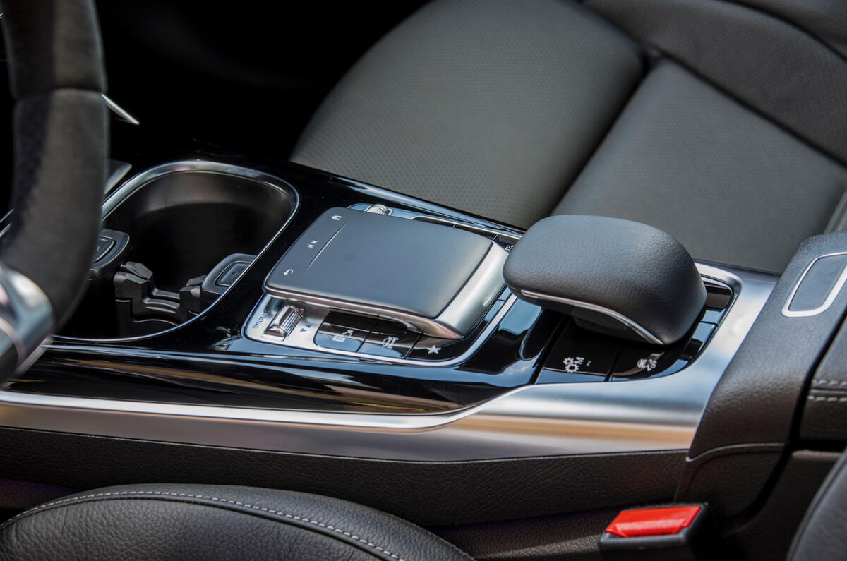 Mercedes-AMG A35 2018 review - centre console