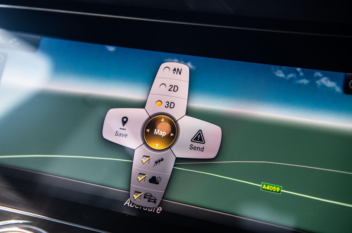 Mercedes-AMG GT four-door Coupé 2019 road test review - satnav