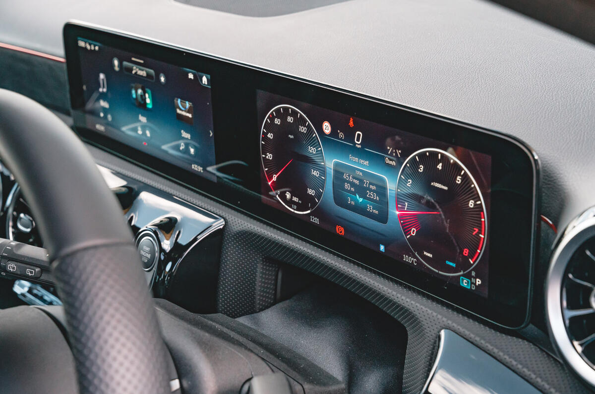 Mercedes Benz A Class RT infotainment 2