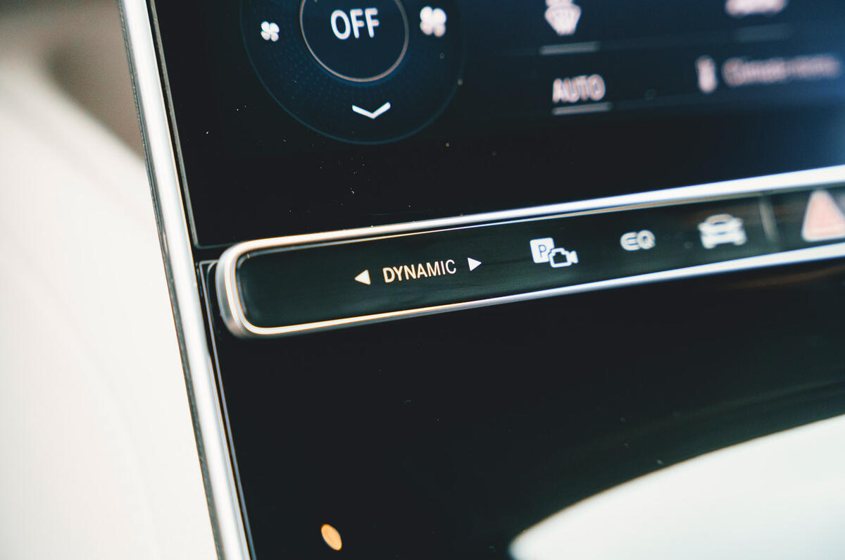 14 Mercedes Benz S Class 2022 road test review drive mode