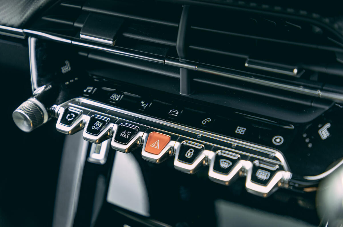 Peugeot e-2008 2020 road test review - piano keys