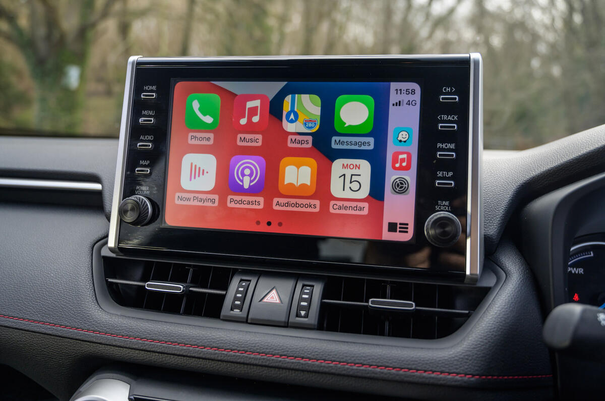 14 Suzuki Across 2021 road test review infotainment