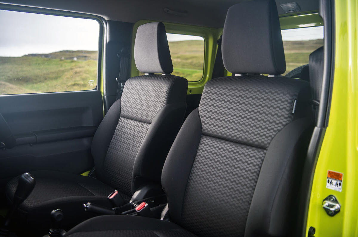 Suzuki Jimny 2018 : essai routier - habitacle