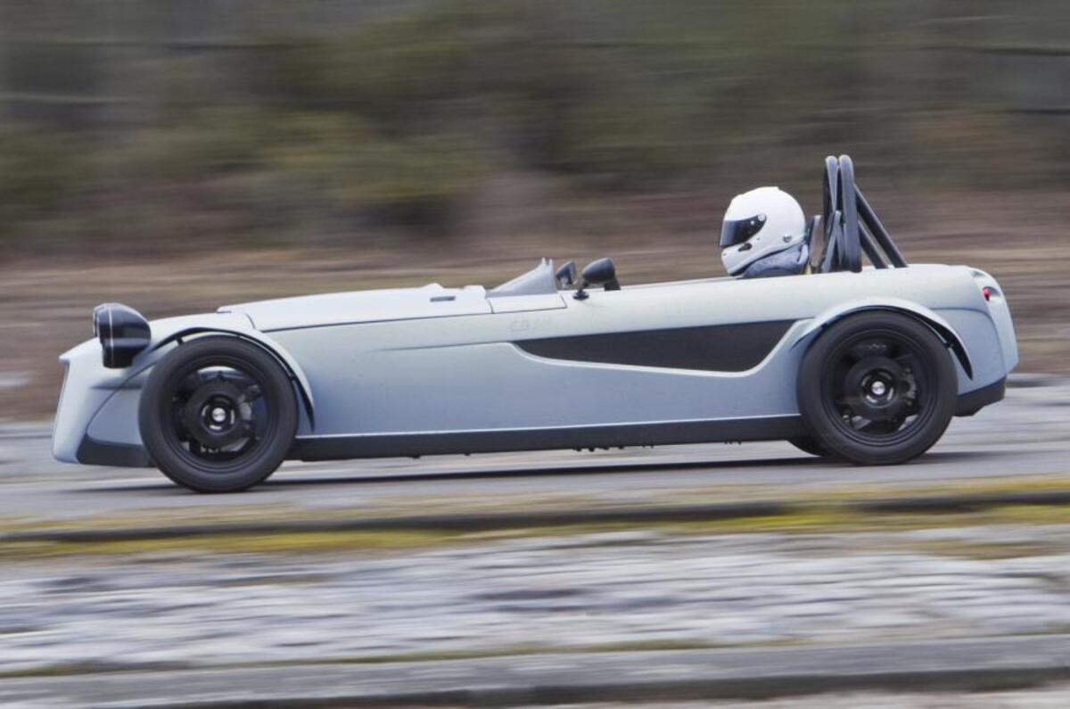 £34,200 Toniq CB200