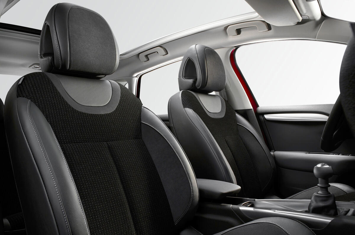 Updated Citroen C4 to go on sale next year Updated Citroen C4 to go on sale next year