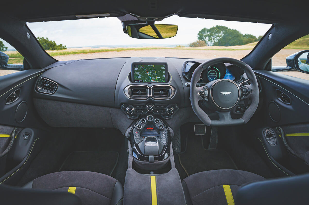 15 Aston Martin Vantage F1 2021 RT dashboard 15 Aston Martin Vantage F1 2021 RT dashboard