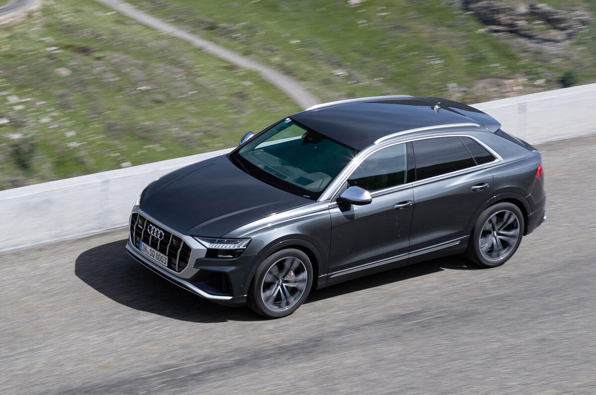 Audi SQ8 2019 road test review - on the road above
