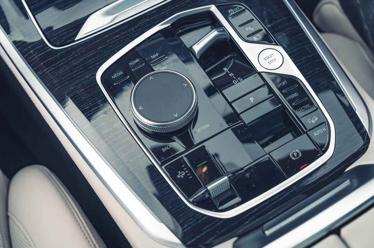 15 BMW X5 xDrive50e review 2024 idrive gear selector