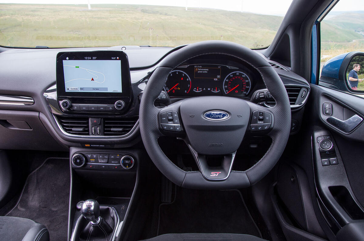 Ford Fiesta ST 2018 road test review dashboard