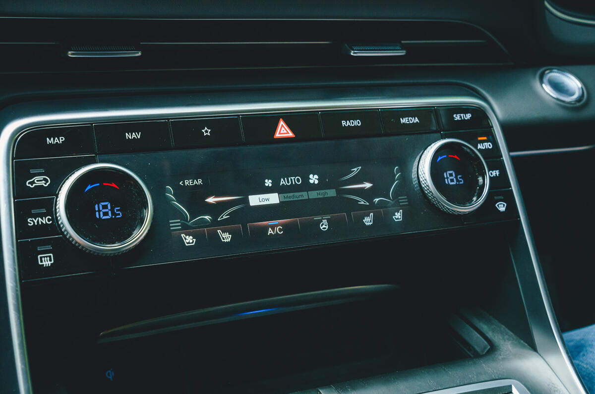 15 Genesis GV80 2021 road test review climate controls 15 Genesis GV80 2021 road test review climate controls