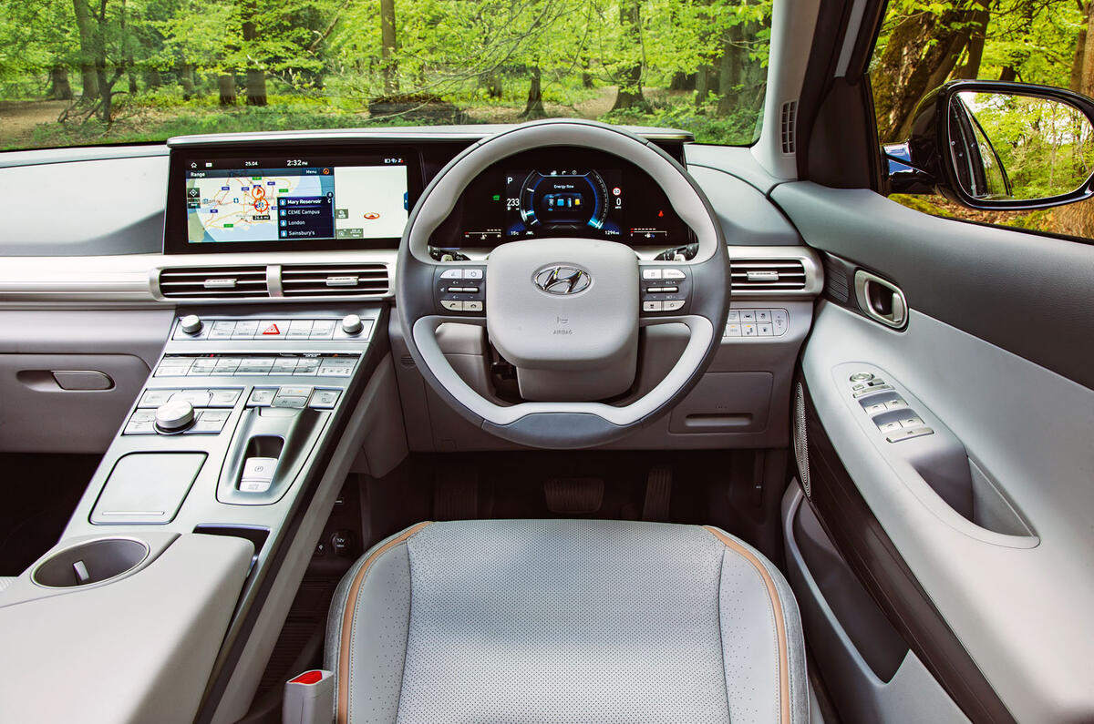 Hyundai Nexo 2019 road test review - dashboard
