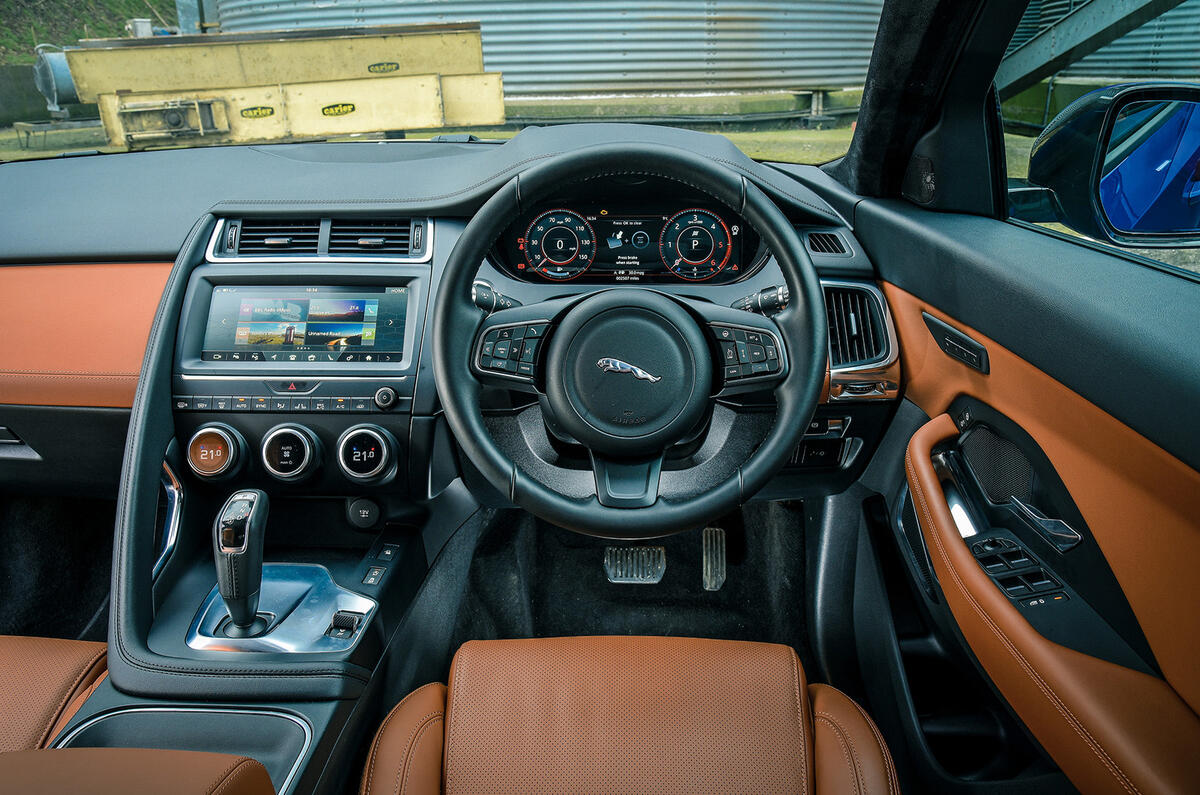 Jaguar E-Pace review dashboard