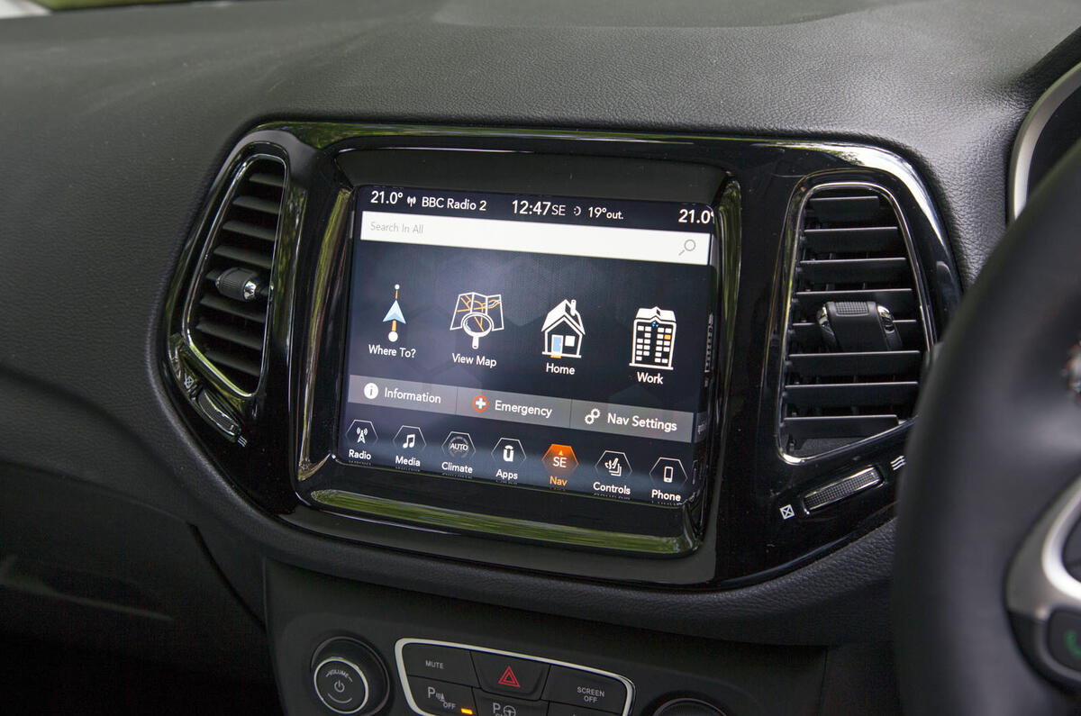 Jeep Compass 2018 road test review - infotainment