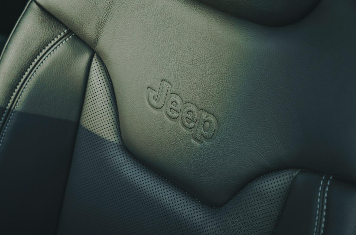15 Jeep Compass 4xe 2022 road test review seat details 15 Jeep Compass 4xe 2022 road test review seat details