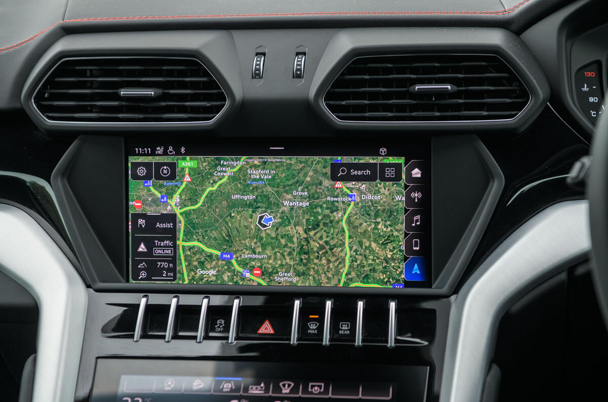 Lamborghini Urus 2019 road test review - infotainment