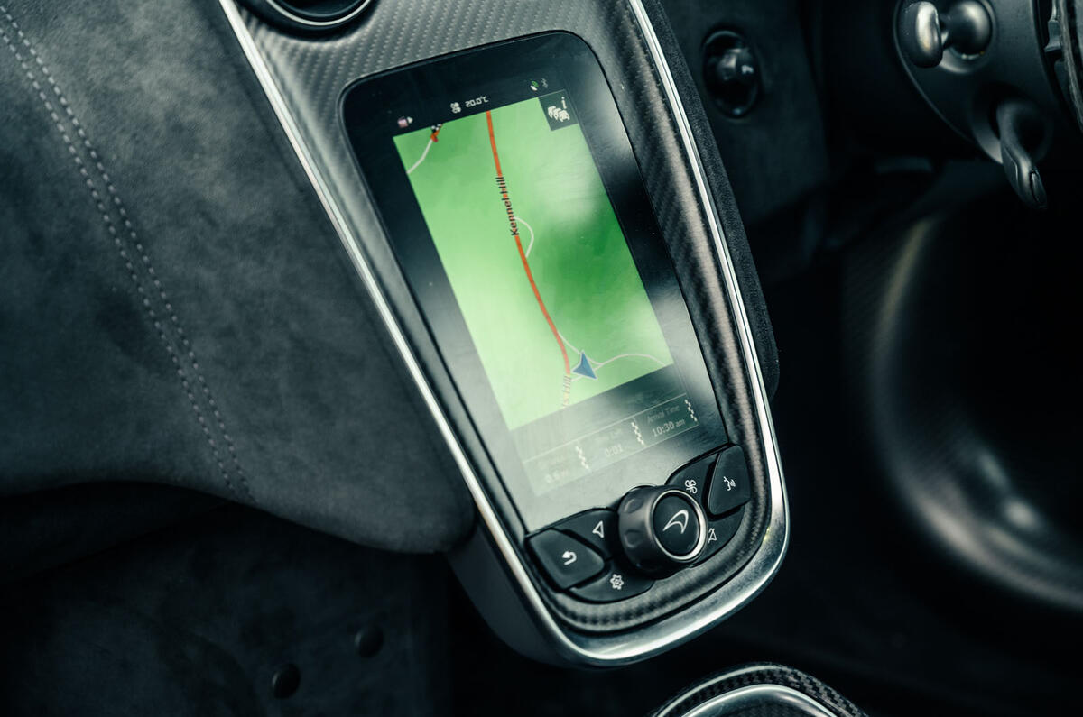 15 McLaren 620R 2021 road test review infotainment