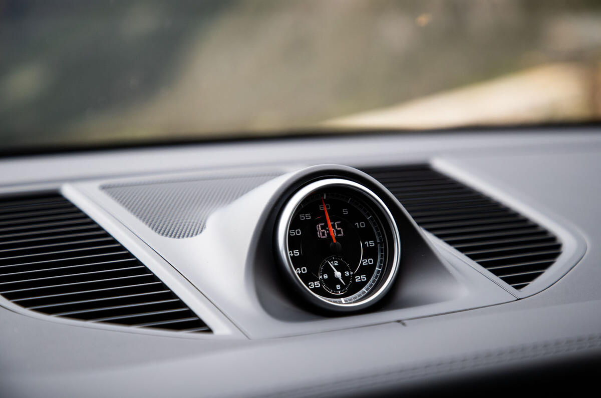Porsche Macan Turbo 2019 road test review - clock