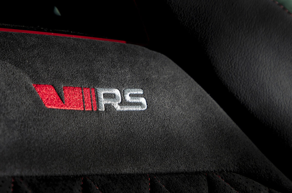 Skoda Kodiaq vRS 2019 road test review - seat details